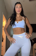 Mia R.